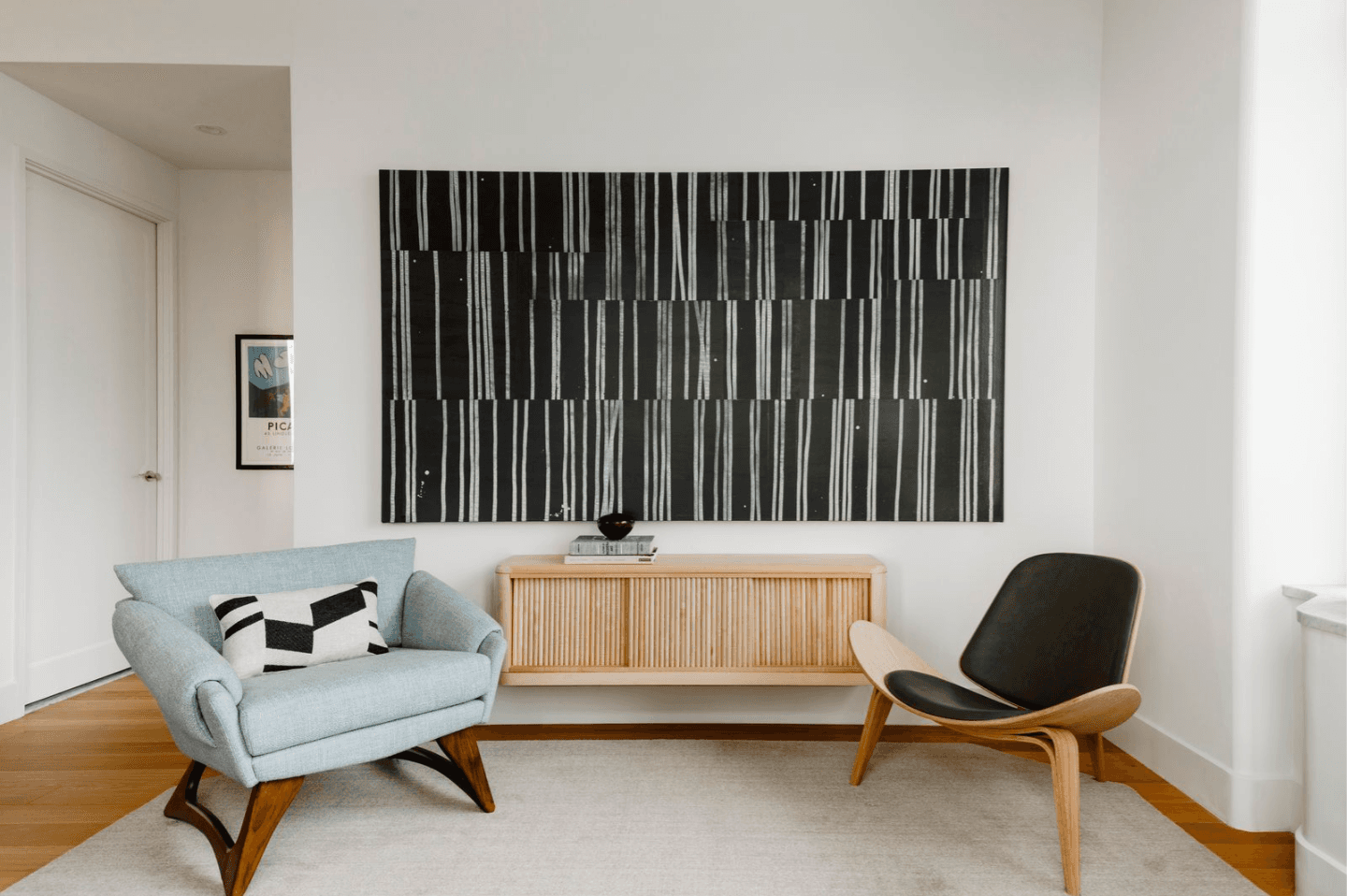 AD Espana article image of a Greenwich West sitting area after renovation